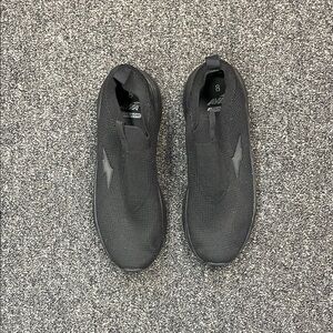 Avita Black Women's Sneakers